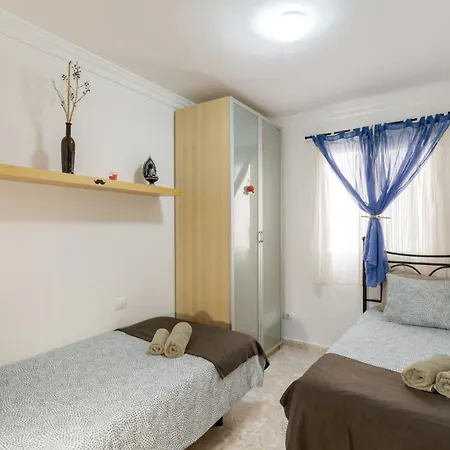 Attaday Holidays Lejlighed *